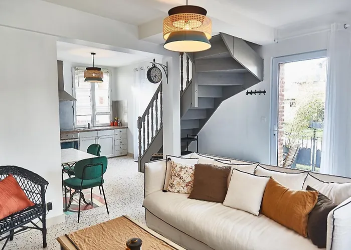 Demeure De Manneville - - 1km Des Plages De Cabourg Bed & Breakfast 4*